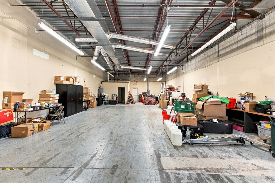 More Photos Of 1365 Hamlet Ave, Clearwater Flex For Lease