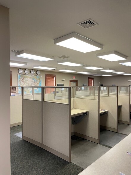 More Photos Of 9071-9079 Stellhorn Crossing Pky, Fort Wayne Office For Lease