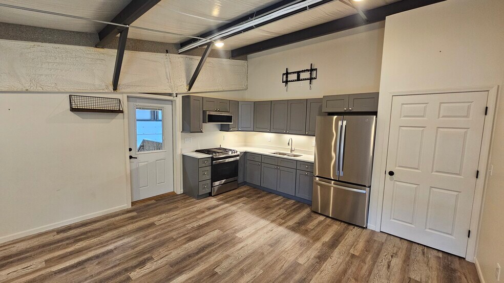 More Photos Of 1347 W Britton Rd, Morrice Truck Terminal For Sale