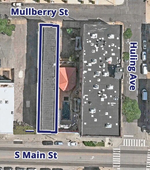 More Photos Of 390 S Main St, Memphis Office For Sale