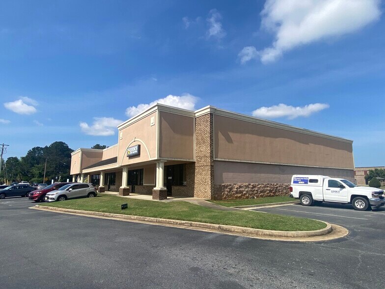 More Photos Of 225 Smithville Church Rd, Warner Robins Storefront For Sale