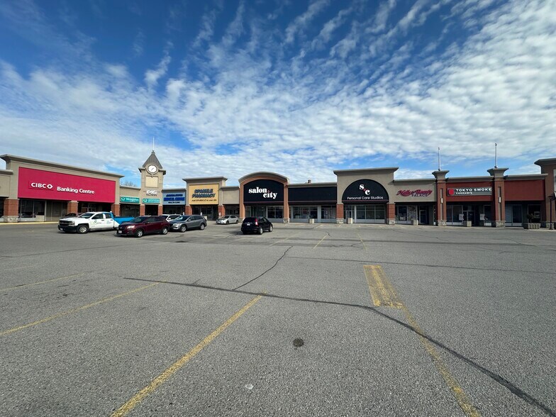 More Photos Of 14800 Yonge St, Aurora Unknown For Lease