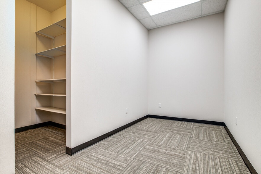 More Photos Of 4779-4781 S Main St, Stafford Office For Lease