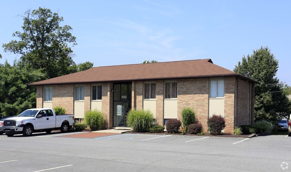 More Photos Of 255 Route 17K, Newburgh Coworking Space