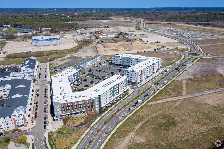 More Photos Of 10 Patriot Pky, South Weymouth Apartments For Lease