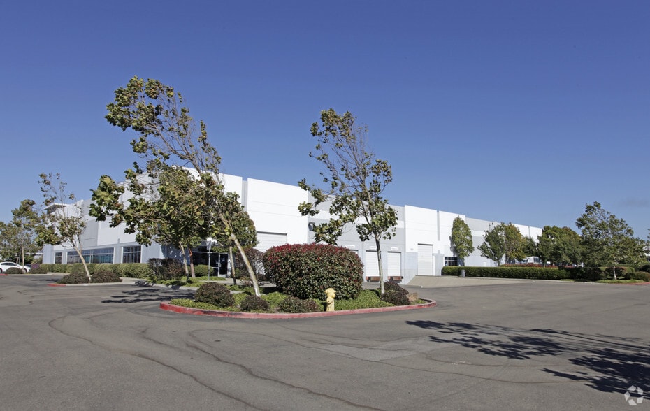 More Photos Of 880 Harbour Way S, Richmond Light Distribution For Lease