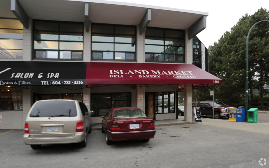 More Photos Of 1502-1508 W 2nd Ave, Vancouver Storefront Retail Office For Lease