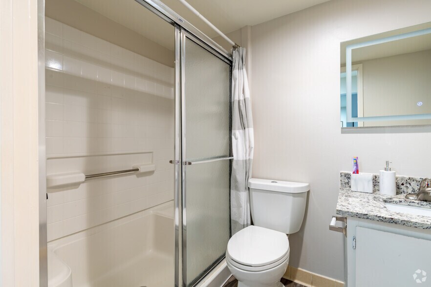 More Photos Of 28301 Franklin Rd, Southfield Multifamily For Sale