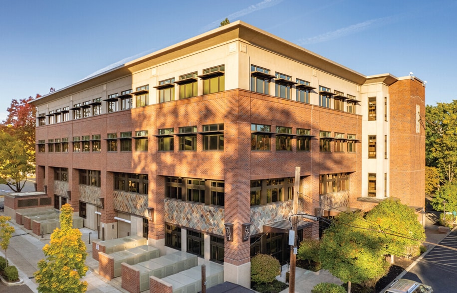 More Photos Of 360 E 10th Ave, Eugene Office For Sale