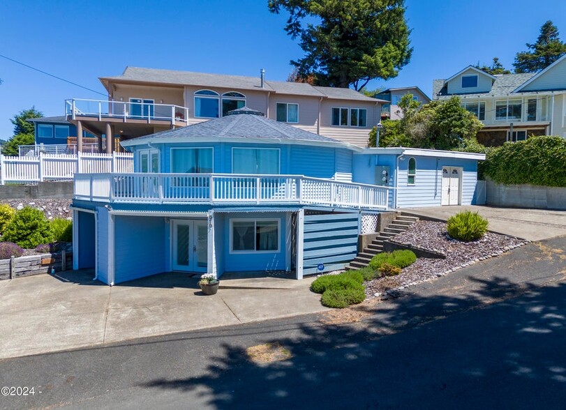 Primary Photo Of 510 SW Coast Ave, Depoe Bay Apartments For Sale