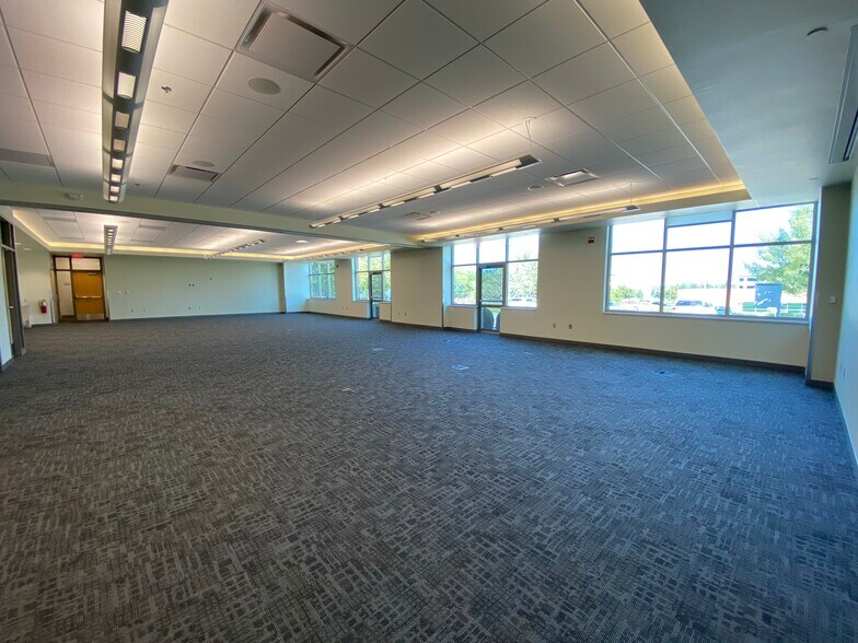 More Photos Of 1611 E Century Ave, Bismarck Office For Sale