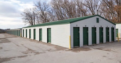 Primary Photo Of 1445 N Bluff Rd, Collinsville Self Storage For Sale