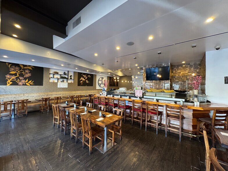 More Photos Of 1517-1521 N Main St, Walnut Creek Storefront Retail Office For Lease