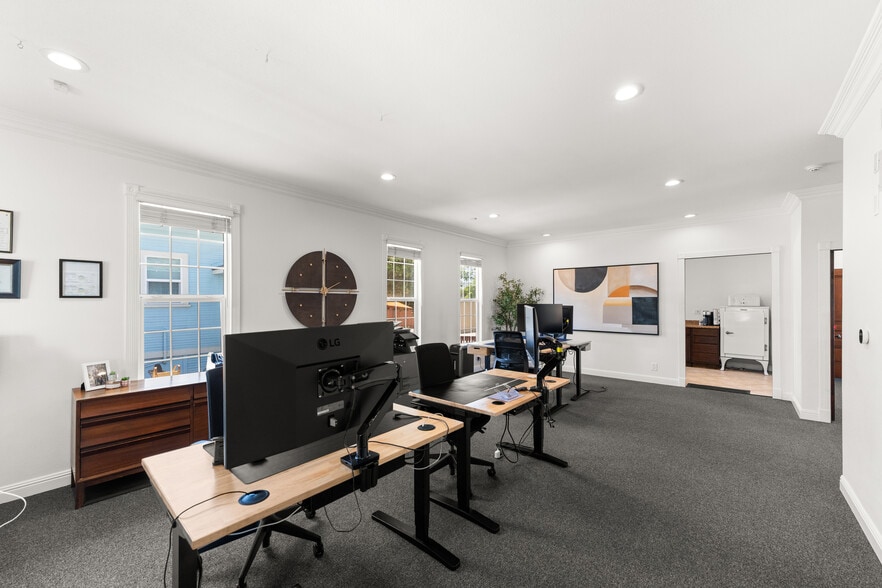 More Photos Of 1107 Orange St, Redlands Office For Sale