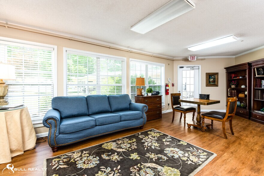 More Photos Of 184 Pine Ln, Washington Assisted Living For Sale