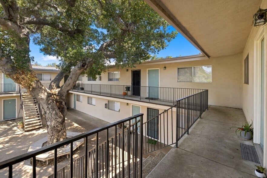 More Photos Of 1924 San Pascual St, Santa Barbara Apartments For Sale