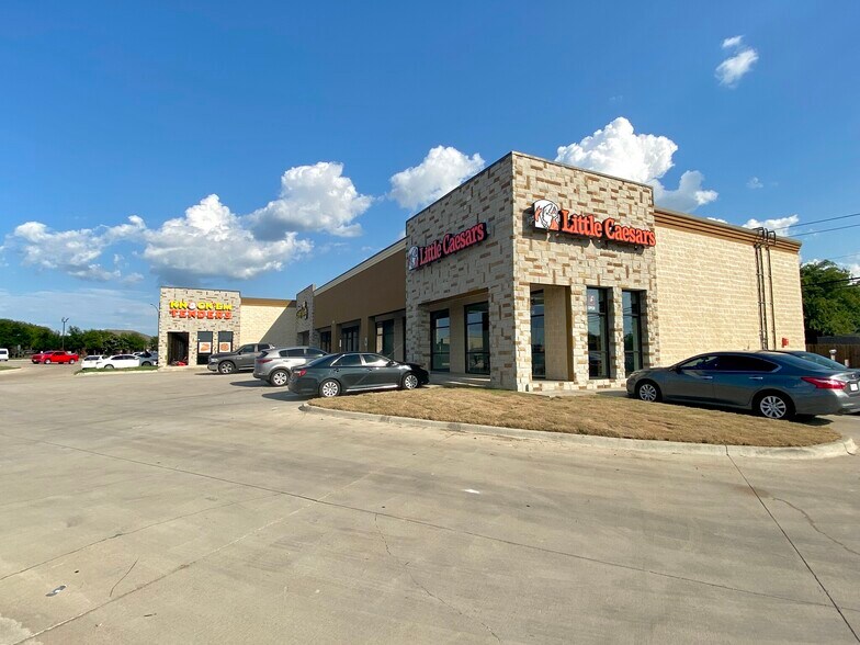 Primary Photo Of 710 E Sublett Rd, Arlington Unknown For Lease