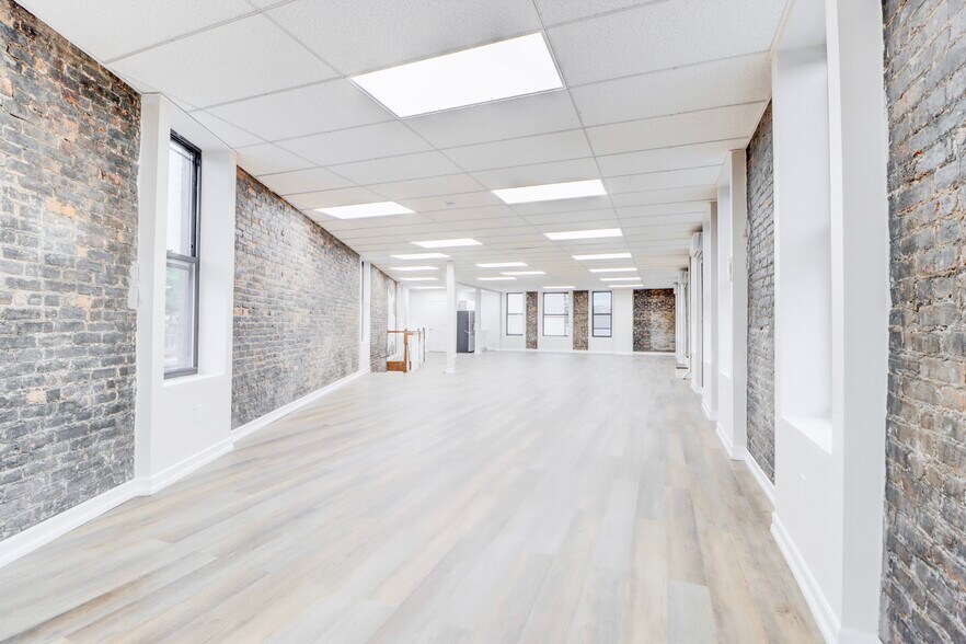 More Photos Of 7416 Cypress Hills St, Glendale Manufacturing For Sale