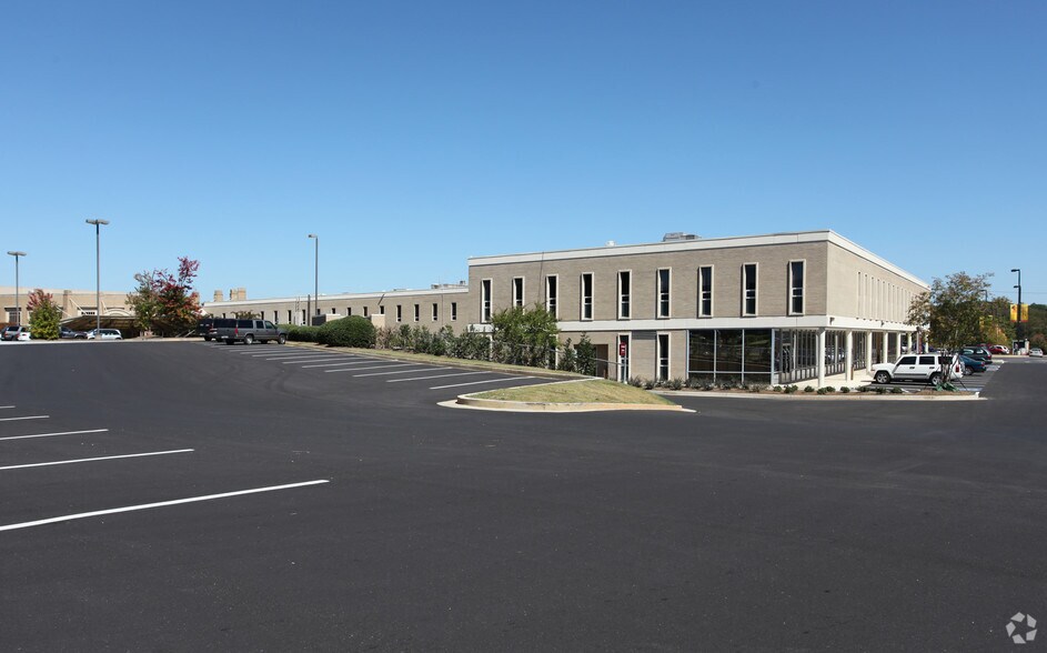 Primary Photo Of 33 Upper Riverdale Rd, Riverdale Medical For Lease