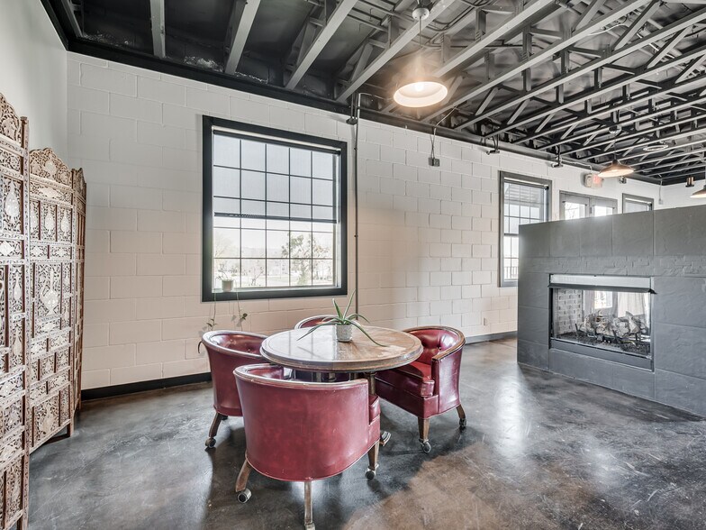 More Photos Of 235 W Hurd St, Edmond Office For Sale