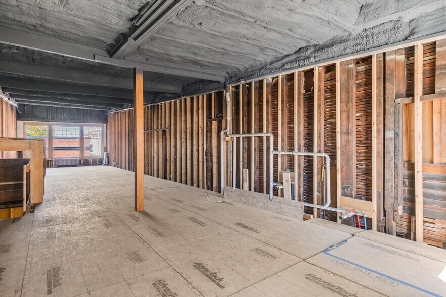 More Photos Of 367 Main St, Rockland Storefront For Sale