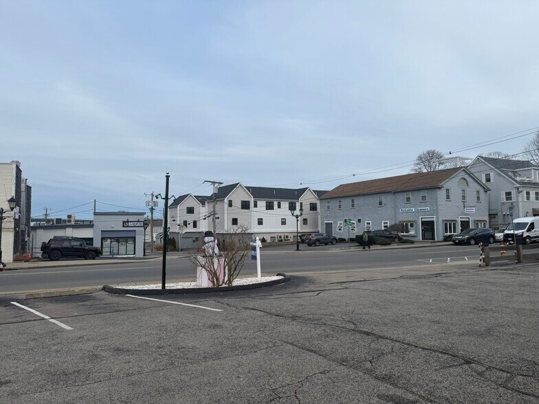 More Photos Of 23 Sandwich St, Plymouth Freestanding For Lease