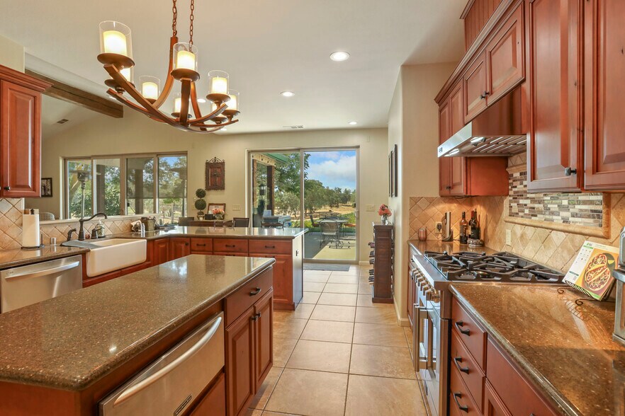 More Photos Of 24521 N McIntire Rd, Clements Land For Sale