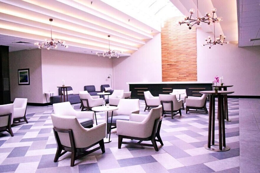 More Photos Of 701 4th St, Alexandria Hotel For Sale