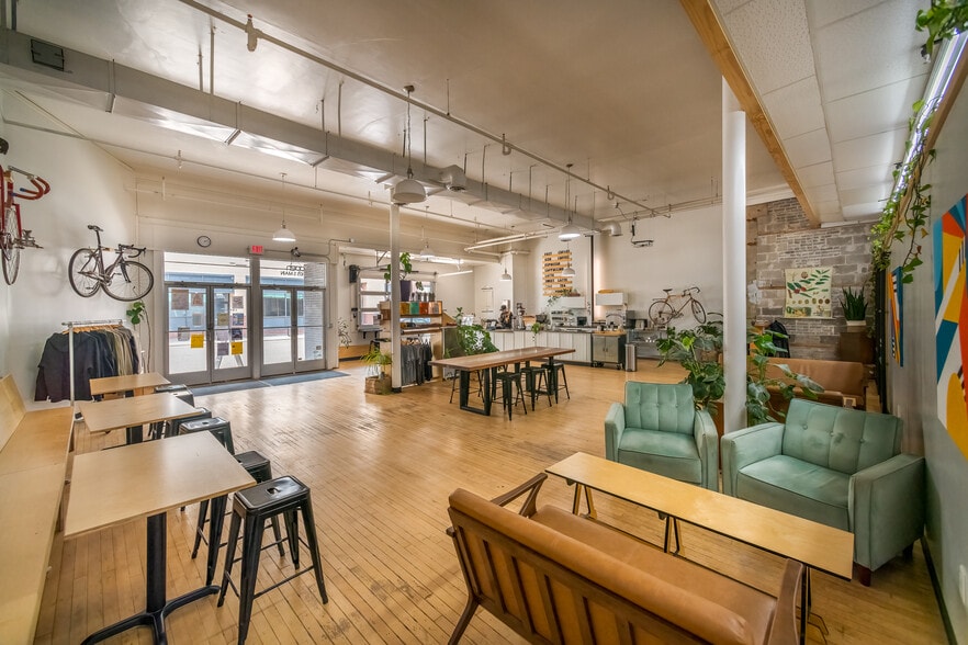 More Photos Of 105 S Main St, Ishpeming Restaurant For Sale