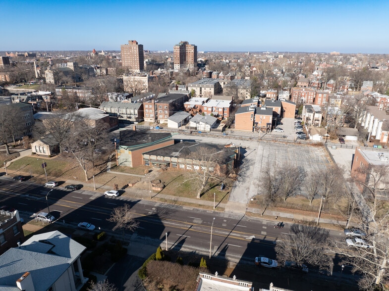 More Photos Of 4359 Lindell Blvd, Saint Louis Office For Sale