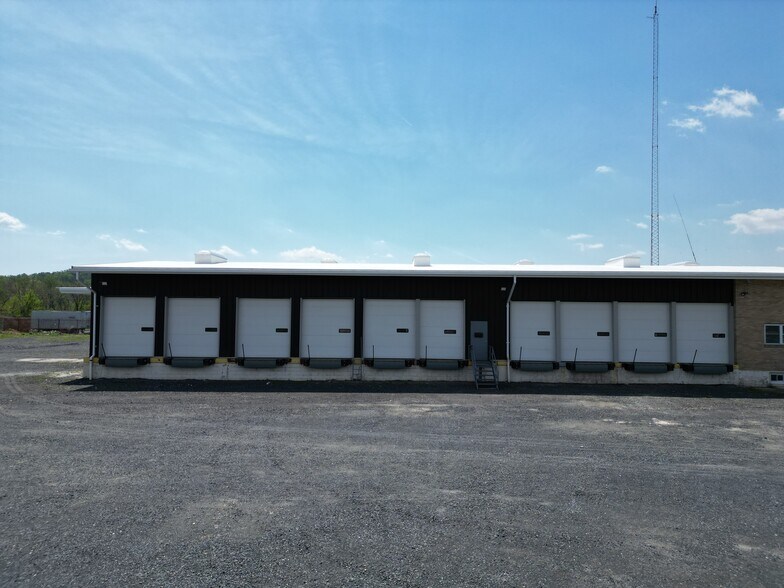 More Photos Of 622 Old Reading Pike, Stowe Truck Terminal For Lease
