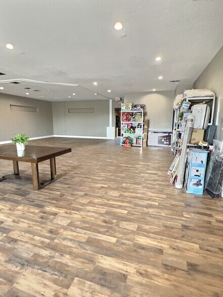 More Photos Of 650 N Highway 27, Minneola Restaurant For Sale