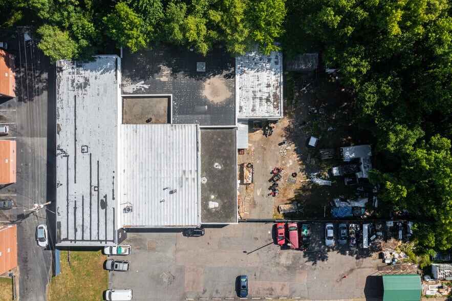 More Photos Of 1606 Magnolia St, Richmond Manufacturing For Sale