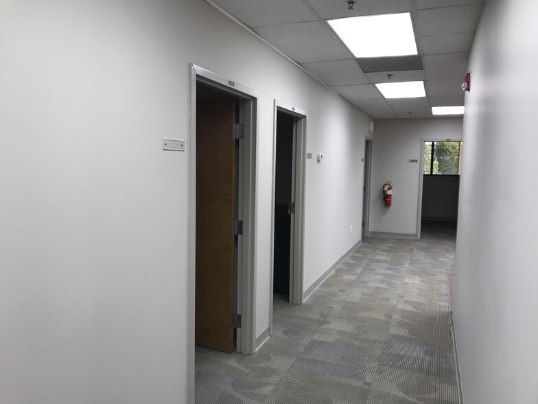 More Photos Of 9668 Madison Blvd, Madison Office For Lease