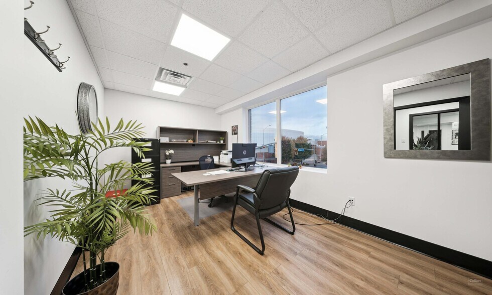More Photos Of 302 Queen Street East, Sault Ste. Marie Storefront Retail Office For Sale