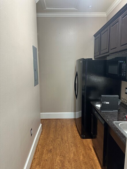More Photos Of 256 Ed English Dr, Shenandoah Medical For Sale