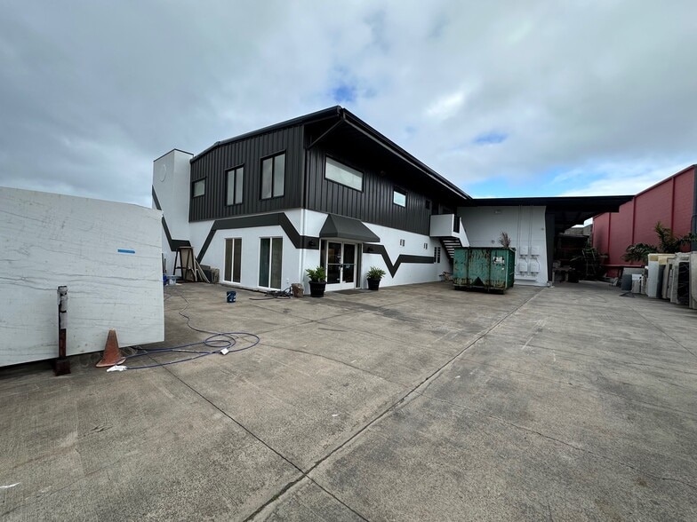 More Photos Of 874 Alua St, Wailuku Warehouse For Sale