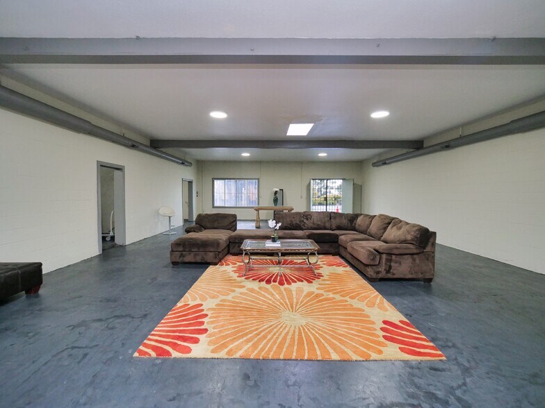 More Photos Of 9614-9616 MacArthur Blvd, Oakland Specialty For Sale