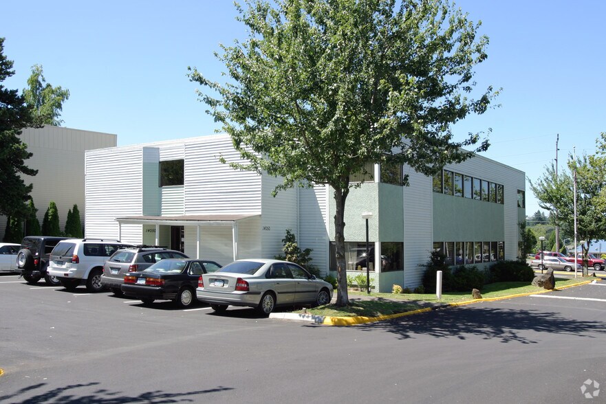 More Photos Of 14050 SW Pacific Hwy, Tigard Office For Lease