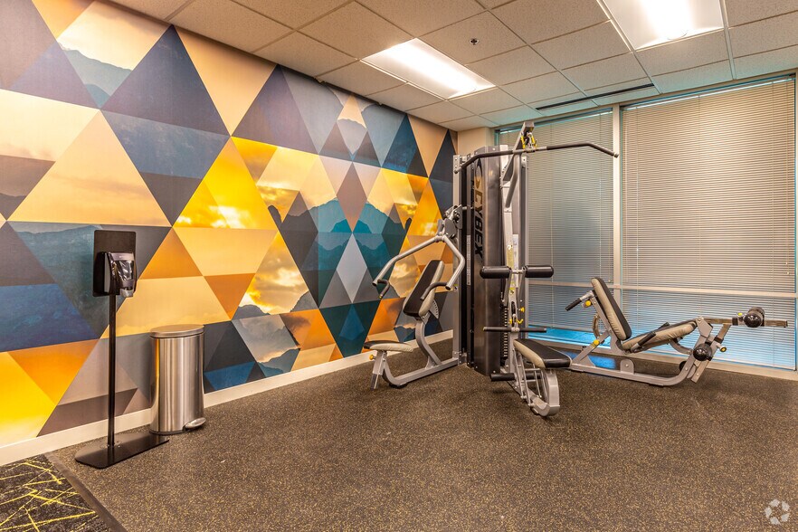 More Photos Of 2600 N Central Expy, Richardson Office For Lease