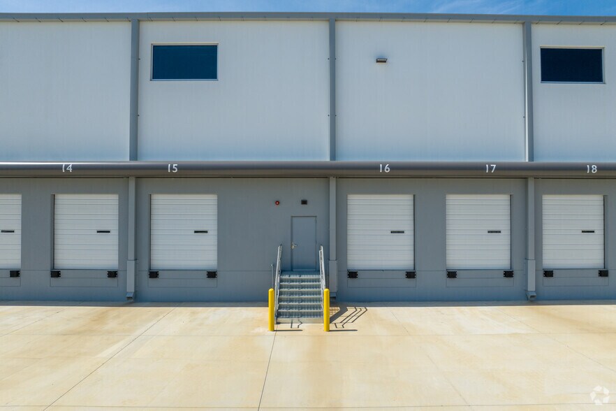 More Photos Of 180 Joe Frank Harris Pky SE, Cartersville Unknown For Lease