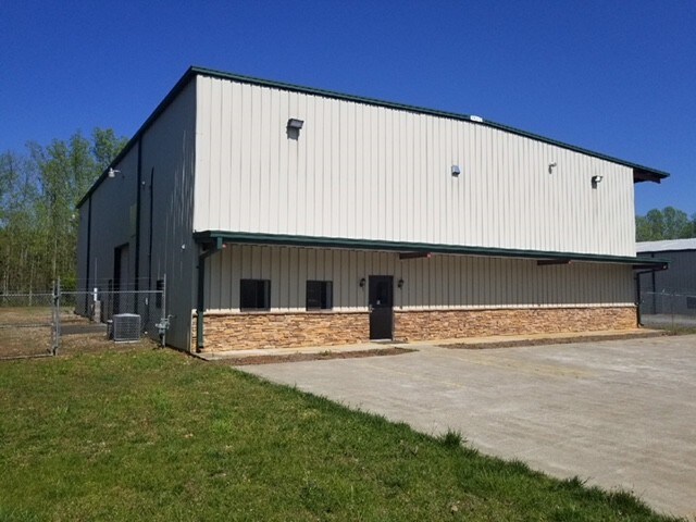 More Photos Of 229 Confederate Ave, Jasper Warehouse For Lease