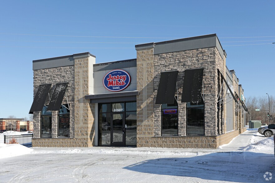 More Photos Of 11995 Business Park Blvd N, Champlin Freestanding For Lease