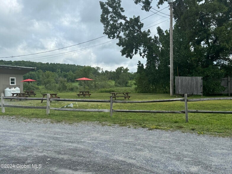 More Photos Of 5527-5531 Rte 7, Hoosick Falls General Retail For Sale