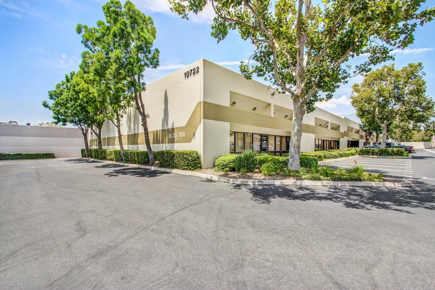 Primary Photo Of 10722 Arrow Route, Rancho Cucamonga Showroom For Lease