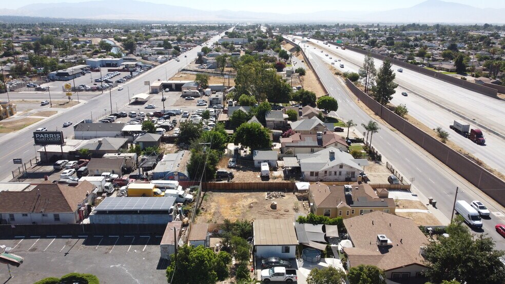 More Photos Of 1428 Richland St, Bakersfield Freestanding For Sale