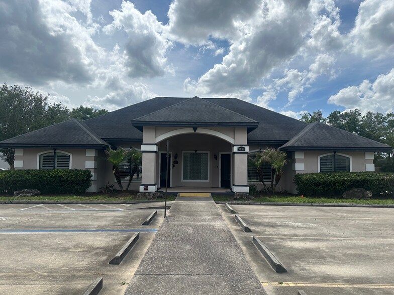 Primary Photo Of 9600 Sunbeam Ctr, Jacksonville Office For Sale