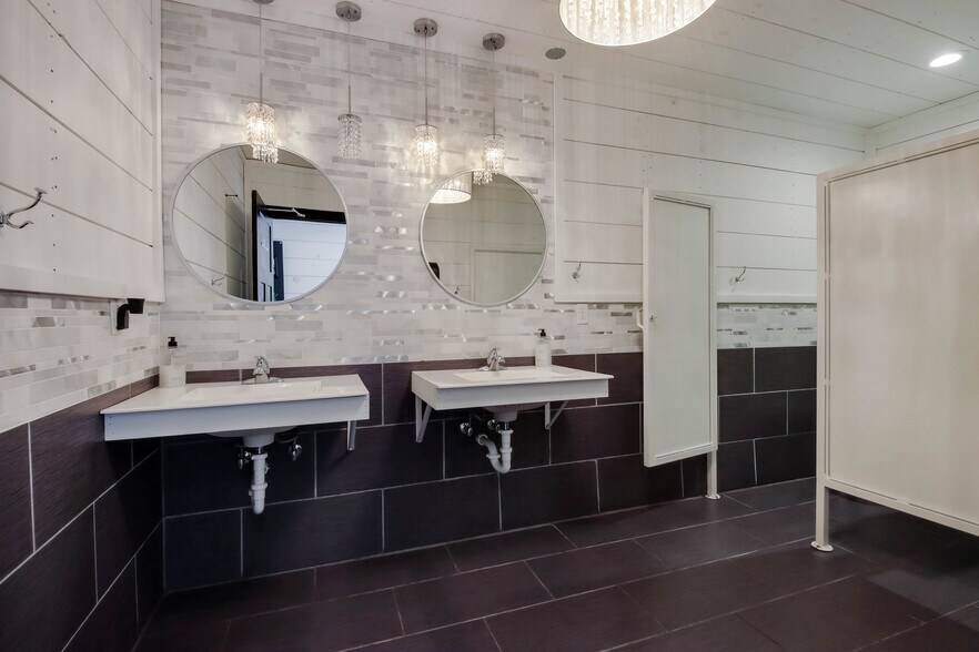 More Photos Of 646 Banks St, Chetek Specialty For Sale