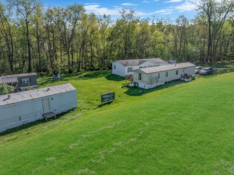 More Photos Of 212 Pine St, Jefferson Carwash For Sale