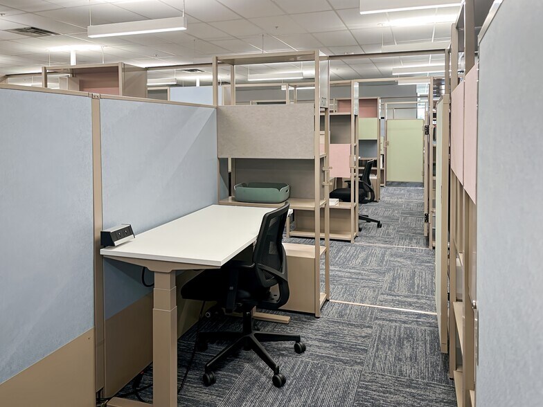 More Photos Of 5935 Rivers Ave, North Charleston Coworking Space